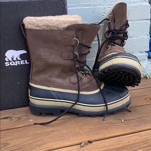 WORN ONCE Men’s Sorel Snowboots